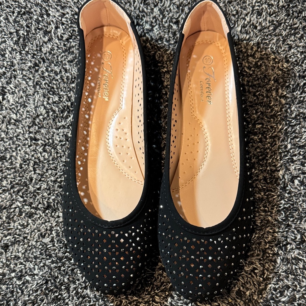 Chic Black Perforated Flats
